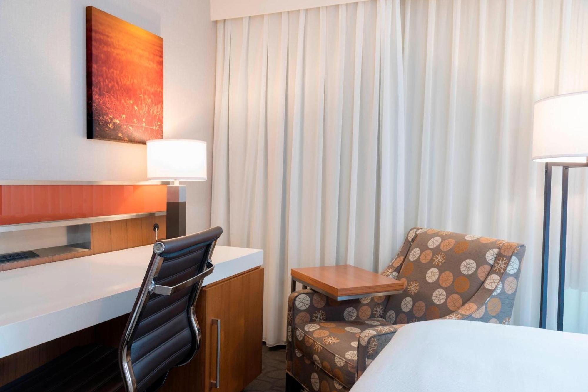 Sonesta Hotel Grand Rapids Airport Kentwood Eksteriør bilde