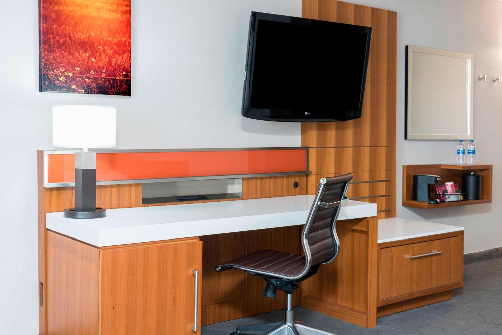 Sonesta Hotel Grand Rapids Airport Kentwood Eksteriør bilde