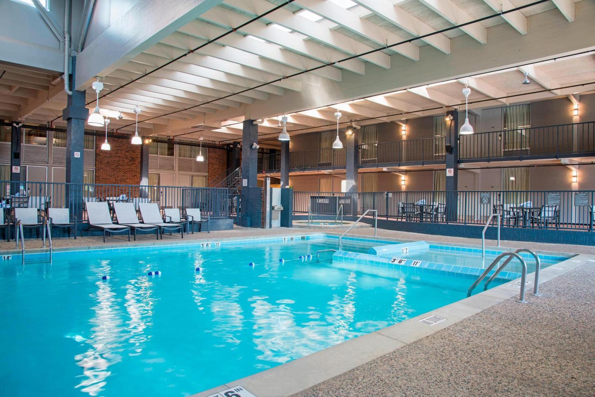 Sonesta Hotel Grand Rapids Airport Kentwood Eksteriør bilde