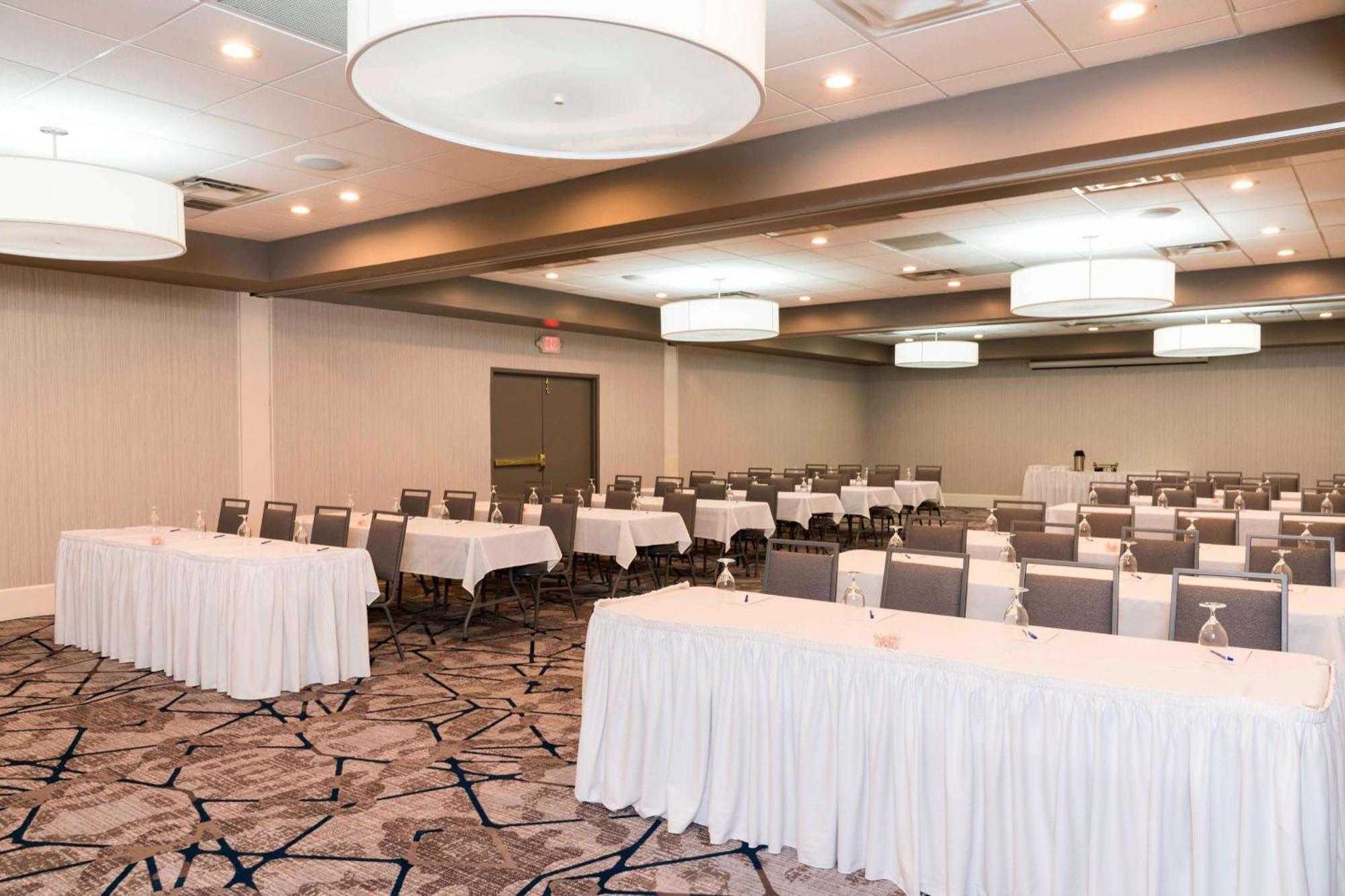 Sonesta Hotel Grand Rapids Airport Kentwood Eksteriør bilde