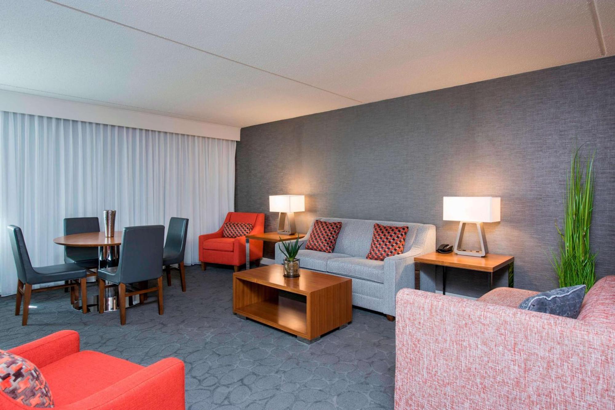 Sonesta Hotel Grand Rapids Airport Kentwood Eksteriør bilde